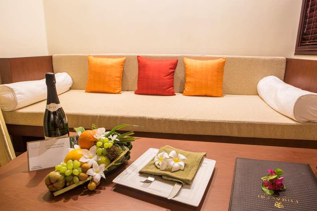 Furaveri Island Resort And Spa Muravandhoo Zimmer foto